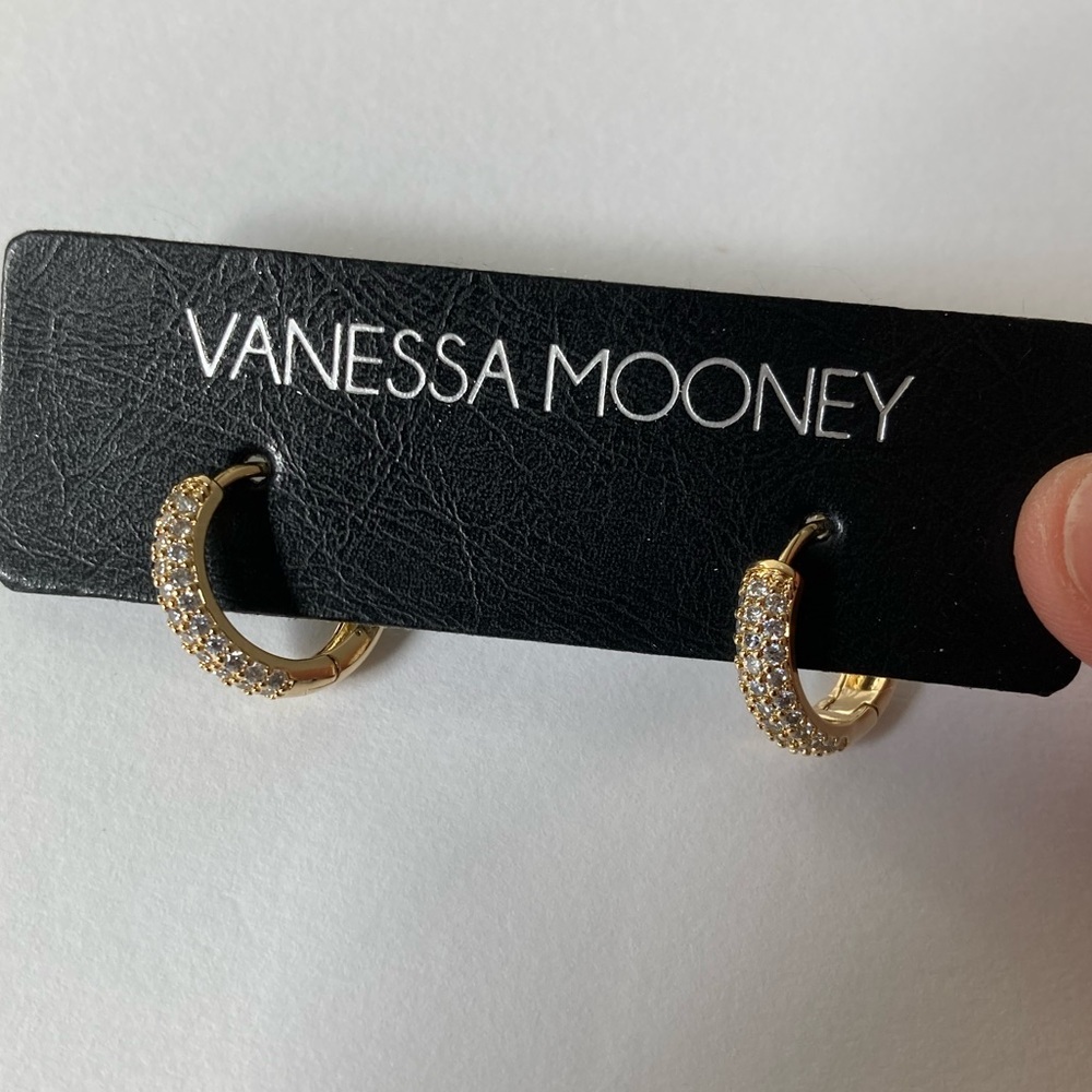 New Vanessa Mooney micro pave mini hoop CZ dainty earrings Huggies hoop earrings